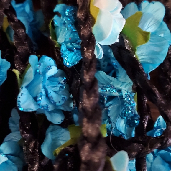 Headband with small flowers - Picture 5 of 8